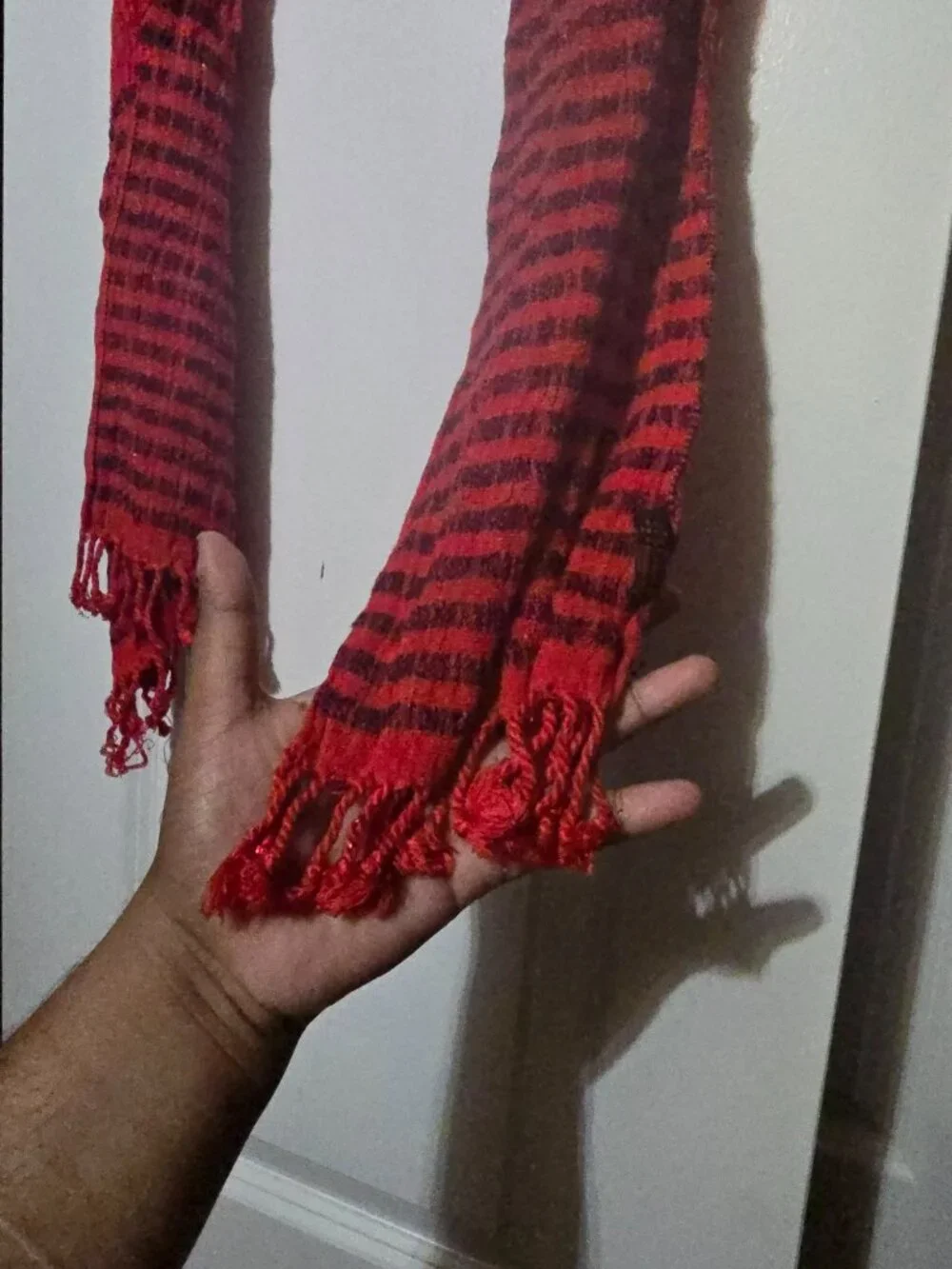 Aarong Women's Red Black Striped Women’s Scarf W Scrunched Texture And Fringes - Picture 5 of 5
